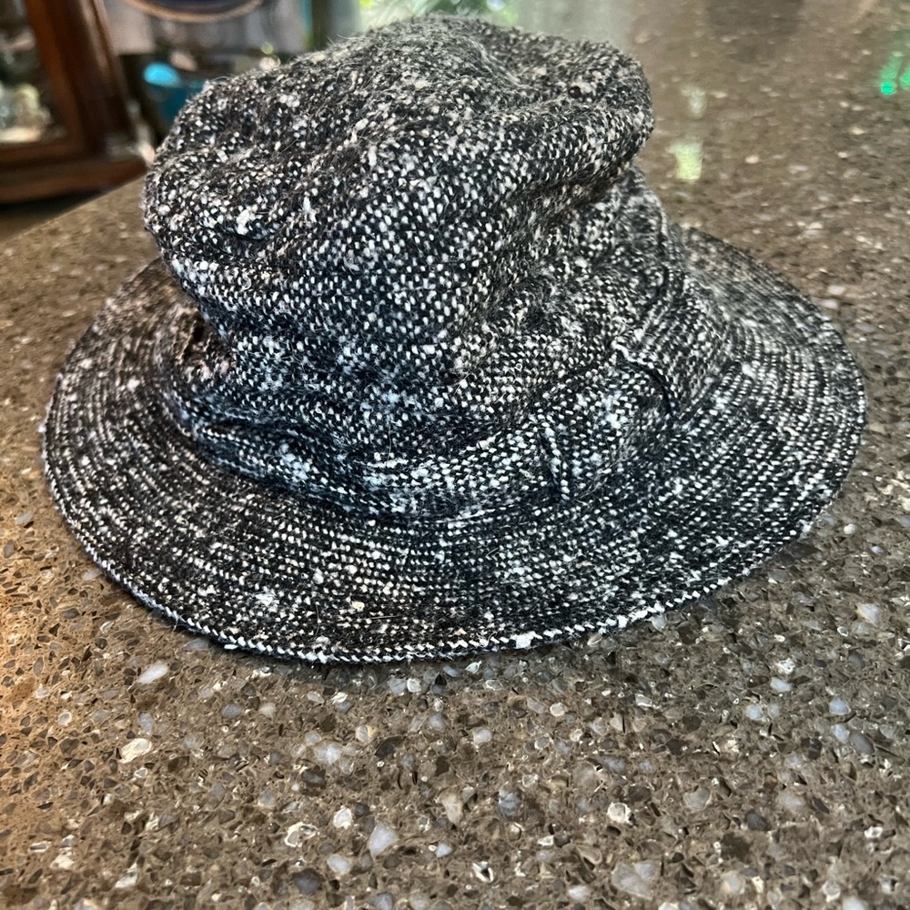 Vintage Millars 100% Wool Stylish Women's Bucket Hat Virgin Wool Boho